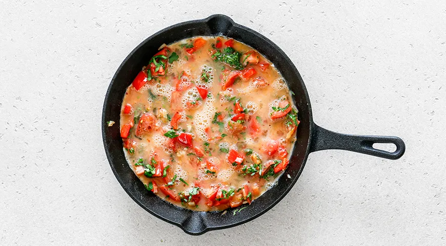 Tyrkisk Shakshuka (stegt æg med tomater), klassisk opskrift